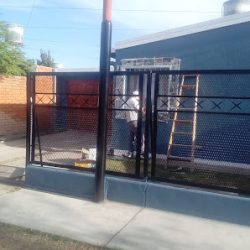 Negocio Herrería Cobos Y Cobos