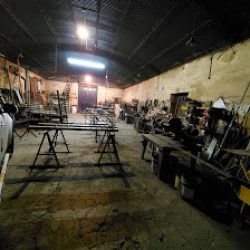 Negocio Herreria De Obra De Carlos Ricciardi